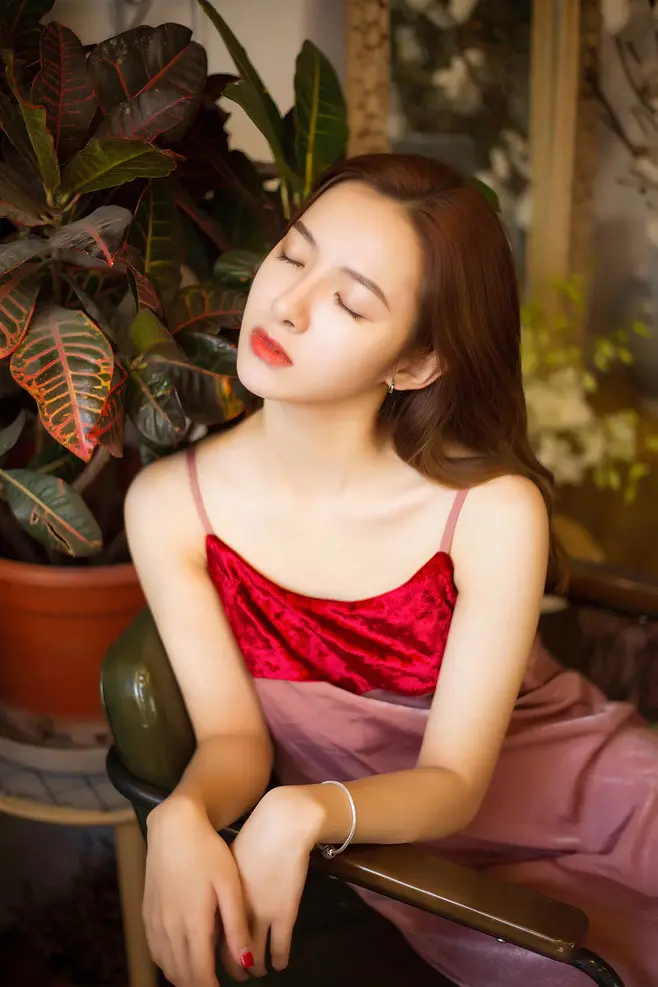 北京广州高端商务伴游晓雯